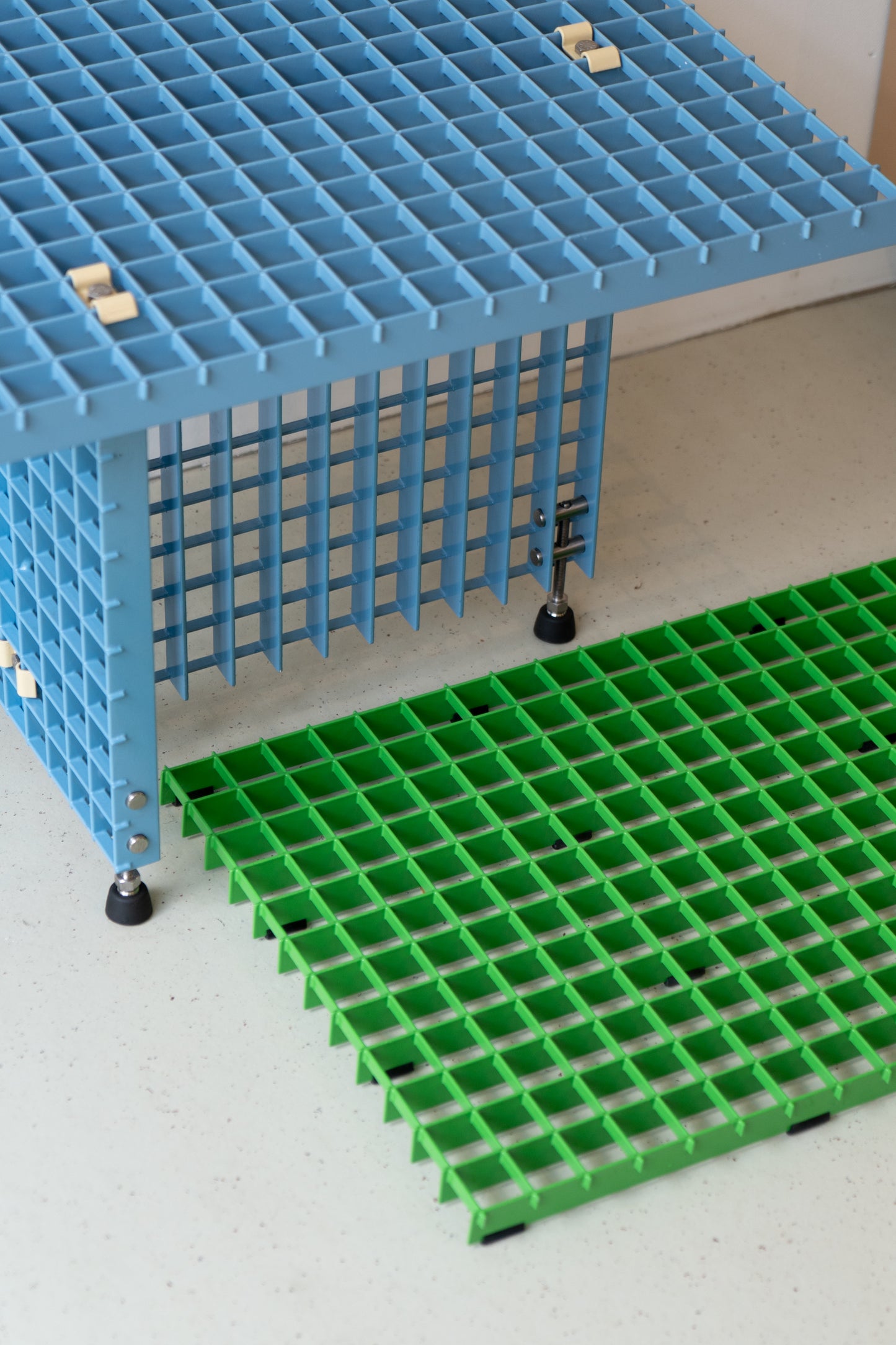 Floor Grid – Nina van Bart & Willem van Doorn